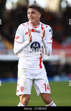 Lecce, Italia. 15 dicembre 2024. Daniel Maldini dell'AC Monza gesti nella partita tra gli USA Lecce e l'AC Monza allo stadio Ettore Giardiniero - via del Mare a Lecce (Italia), Dic 15, 2024. Crediti: Insidefoto di andrea staccioli/Alamy Live News Foto Stock