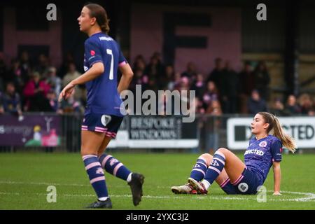 Londra, Regno Unito. 15 dicembre 2024. Natalie Taylor (10 Dulwich Hamlet) durante la partita della fa Womens National League Division One South East tra Dulwich Hamlet e London Seaward al Champion Hill Stadium. Crediti: Liam Asman/Alamy Live News Foto Stock