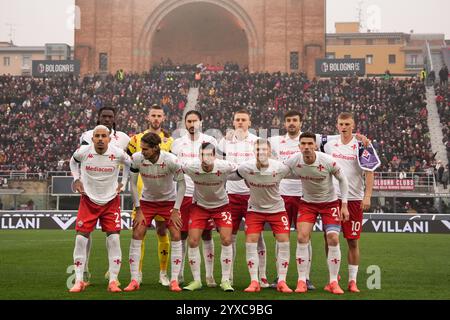 Bologna, Italia. 15 dicembre 2024. Squadra Fiorentina durante la partita di serie A Enilive 2024/2025 tra Bologna e Fiorentina - serie A Enilive allo Stadio Renato Dall'Ara - Sport, calcio - Bologna, Italia - domenica 15 dicembre 2024 (foto di massimo Paolone/LaPresse) crediti: LaPresse/Alamy Live News Foto Stock