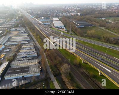 Veduta aerea di un'autostrada di interscambio a quadrifoglio, l'Haque, Paesi Bassi Foto Stock