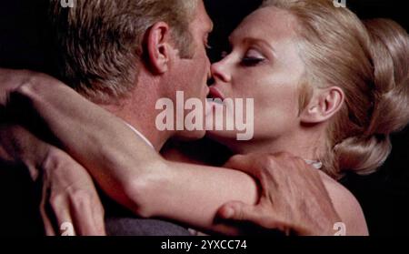 THE THOMAS CROWN AFFAIR 1968 film United Artists con Faye Dunaway e Steve McQueen Foto Stock