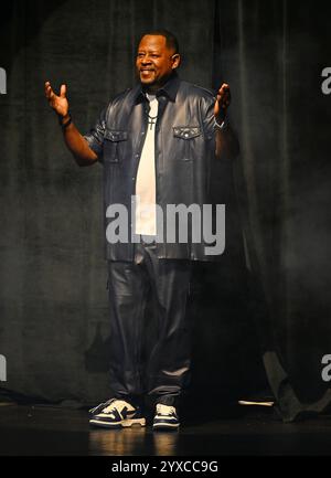 Hollywood Florida, Stati Uniti. 14 dicembre 2024. Martin Lawrence si esibisce durante il "Y'all Know What IT Is!" Tour all'Hard Rock Live tenuto al Seminole Hard Rock Hotel & Casino il 14 dicembre 2024 a Hollywood, Florida. Crediti: Mpi04/Media Punch/Alamy Live News Foto Stock