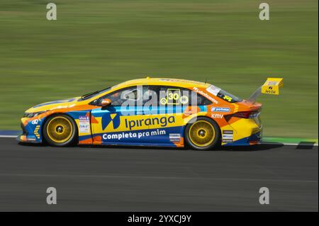 San Paolo, Brasile. 15 dicembre 2024. SP - SAN PAOLO - 12/15/2024 - STOCK CAR FINALE 2024 - Cesar Ramos, numero 30, team Ipiranga Racing, categoria Stock Car, gara, Interlagos Race Track, domenica 15 dicembre 2024. Ultima gara della stagione foto: Anderson Romao/AGIF credito: AGIF/Alamy Live News Foto Stock