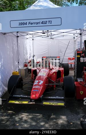 Vista del modello Ferrari 412 T1, l'auto da corsa di Formula 1 con cui la Scuderia Ferrari gareggiò nel Campionato del mondo di Formula 1 del 1994. Foto Stock