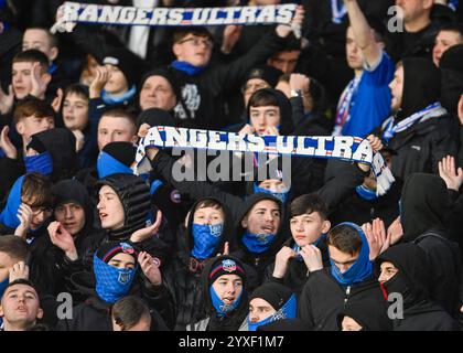 Glasgow, Regno Unito. 15 dicembre 2024. Tifosi dei Rangers durante la finale della Premier Sports Cup, Hampden Park, Glasgow. Il credito per immagini dovrebbe essere: Neil Hanna/Sportimage Credit: Sportimage Ltd/Alamy Live News Foto Stock