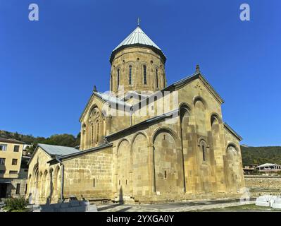 Chiesa della Trasfigurazione di Samtavro a cupola, vista da sud-est, Monastero di Samtavro, sito patrimonio dell'umanità dell'UNESCO a Mtskheta, Georgia, Asia Foto Stock