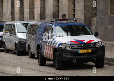 Royal Marechaussee Car presso Amsterdam Paesi Bassi 10-12-2024 Foto Stock