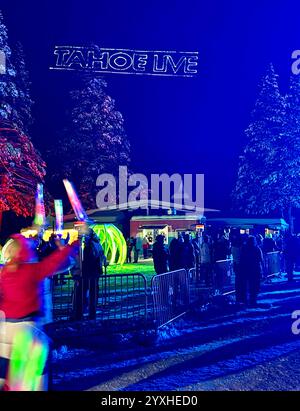 Olympic Valley, Stati Uniti. 15 dicembre 2024. Fan, folla e atmosfera durante il Tahoe Live Music Festival 2024 al Palisades Resort il 15 dicembre 2024 a Olympic Valley, California. Foto: Casey Flanigan/imageSPACE per Tahoe Live Credit: Imagespace/Alamy Live News Foto Stock