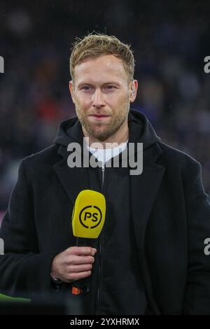 Scott Arfield si prepara per l'intervista televisiva prima della finale di Coppa di Scozia ad Hampden Park, Glasgow. Scott Harry Nathaniel Arfield (nato il 1o novembre 1988) Foto Stock