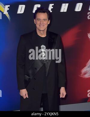 Hollywood, Stati Uniti. 16 dicembre 2024. Jim Carrey arriva alla prima di Los Angeles di "Sonic the Hedgehog 3" della Paramount tenutasi al TCL Chinese Theater il 16 dicembre 2024 a Hollywood, CA. © Starbuck/AFF-USA.com Credit: AFF/Alamy Live News Foto Stock