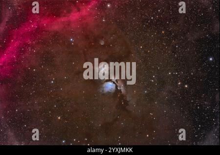 Nebulose a riflessione blu Messier 78 e NGC 2071 in Orion vicino all'arco rosso del loop di Barnard. Foto Stock