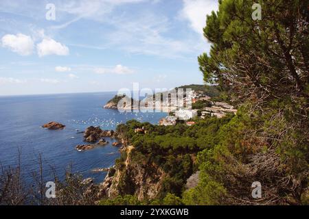 Spagna. Catalogna. Tossa de Mar. Città situata nella Costa Brava. Costa paesaggistica. Foto Stock