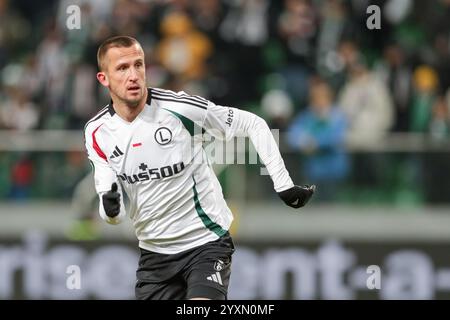 Tomas Pekhart del Legia Warszawa visto durante la partita della UEFA Conference League 2024/2025 tra il Legia Warszawa e il FC Lugano allo stadio municipale Marshall Jozef Pilsudskis. Punteggio finale; Legia Warszawa 1 : 2 FC Lugano. Foto Stock