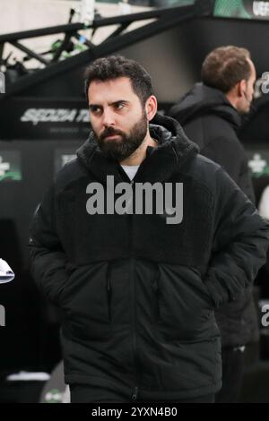 Varsavia, Polonia. 12 dicembre 2024. Allenatore Goncalo Feio del Legia Warszawa visto durante la partita di UEFA Conference League 2024/2025 tra Legia Warszawa e FC Lugano allo stadio municipale Marshall Jozef Pilsudskis. Punteggio finale; Legia Warszawa 1 : 2 FC Lugano. (Foto di Grzegorz Wajda/SOPA Images/Sipa USA) credito: SIPA USA/Alamy Live News Foto Stock