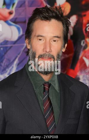 Los Angeles, Stati Uniti. 16 dicembre 2024. Keanu Reeves alla premiere "Sonic the Hedgehog 3" tenutasi al TCL Chinese Theatre, Los Angeles, CA, 16 dicembre 2024. Foto: Joseph Martinez/PictureLux credito: PictureLux/The Hollywood Archive/Alamy Live News Foto Stock