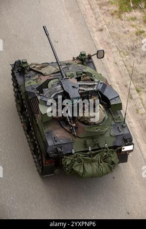 Piccolo carro armato da battaglia Wiesel dell'esercito tedesco. Foto Stock