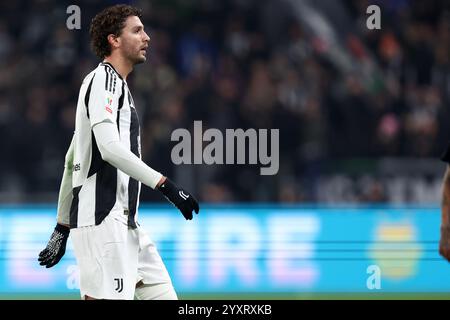 Torino, Italia. 17 dicembre 2024. Manuel Locatelli della Juventus FC guarda durante la gara di Coppa Italia di 16 partite tra Juventus FC e Cagliari calcio allo stadio Allianz il 17 dicembre 2024 a Torino. Crediti: Marco Canoniero/Alamy Live News Foto Stock