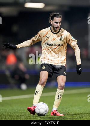 Maastricht, Paesi Bassi. 17 dicembre 2024. Maastricht - Ramiz Zerrouki del Feyenoord durante il secondo round della KNVB Beker 2024/2025, la coppa nazionale olandese. La partita è ambientata tra MVV Maastricht e Feyenoord allo Stadion De Geusselt il 17 dicembre 2024 a Maastricht, nei Paesi Bassi. Credito: Foto Box to Box/Alamy Live News Foto Stock