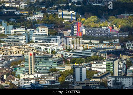 Vista aerea, vista del centro città, Limbecker Platz, torre Sparkasse, dietro l'Università di Duisburg-Essen, Renania settentrionale-Vestfalia, Germania Foto Stock