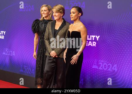 Manchester, Regno Unito. 17 dicembre 2024. Alex Scott, Clare Balding e Gabby Logan alla BBC Sports Personality of the Year 2024 crediti: Craig Hawkhead/Alamy Live News Foto Stock