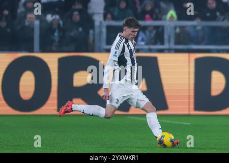 Torino, Italia. 14 dicembre 2024. Nicolo Savona della Juventus FC visto in azione durante la partita di calcio di serie A 2024/25 tra Juventus FC e Venezia FC all'Allianz Stadium crediti: dpa/Alamy Live News Foto Stock