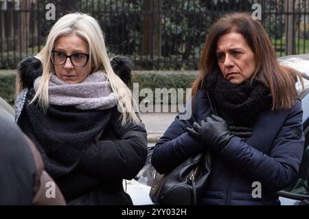 Torino, Italia. 18 dicembre 2024. Clarissa Vetri e Roberta Varotti, mogli degli operai morti, partecipano alla cerimonia in ricordo delle tre vittime per il crollo della gru in via Genova nel terzo anniversario della tragedia. Torino, Italia - Marted&#xec;, 18 dicembre 2024 - Cronaca - foto Andrea Alfano/LaPresse Clarissa Vetri e Roberta Varotti, mogli di mortai morti, prendono parte alla cerimonia ricordando tre vittime per il crollo di via Genova gru nel terzo anniversario della tragedia. Torino, Italia - mercoledì 18 dicembre 2024 - News - Andrea Alfano/LaPresse credito: LaPresse/Alamy Live News Foto Stock