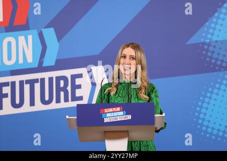 [MccLi0009644] Laura Trott, capo segretario al Tesoro, risponderà al lancio del Manifesto laburista in una conferenza stampa a Westminster. C) Belin Foto Stock