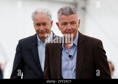 MccLi0010696 William J Burns, direttore della US Central Intelligence Agency (L), Richard Moore, capo del UK Secret Intelligence Service (R) in t Foto Stock