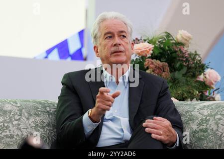 MccLi0010696 William J Burns, direttore della US Central Intelligence Agency all'FT Weekend Festival di Kenwood House, Londra, Gran Bretagna. Immagine Foto Stock