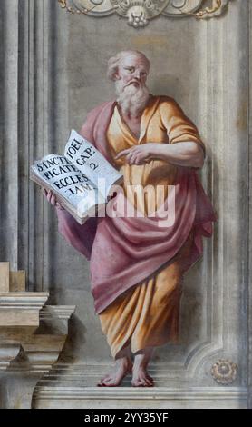 ASTI, ITALIA - 11 SETTEMBRE 2024: L'affresco del profeta Gioele nella Cattedrale di Francesco fabbrica, Pietro A. Pozzi dal 18. centesimi. Foto Stock