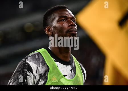 Foto Marco Alpozzi/LaPresse 23 aprile 2023 - Torino, Italia - sport, calcio - Juventus vs Napoli - Campionato italiano di calcio serie A TIM 2022/2023 - Stadio Juventus. Nella foto: Paul Pogba (Juventus F.C.); 23 aprile 2023 Torino, Italia - sport, calcio - Juventus vs Napoli - Campionato Italiano di calcio di serie A 2022/2023 - Stadio Juventus. Nella foto: Paul Pogba (Juventus F.C.); Foto Stock