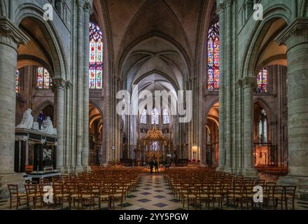 Kathedrale Saint-Etienne, erste gotische Kathedrale, Sens, Burgund, dipartimento Yonne, regione Bourgogne-Franca-Contea, Frankreich *** Cattedrale di Saint Etienne, prima cattedrale gotica, Sens, Borgogna, dipartimento di Yonne, regione di Bourgogne Franche Comte, Francia Foto Stock