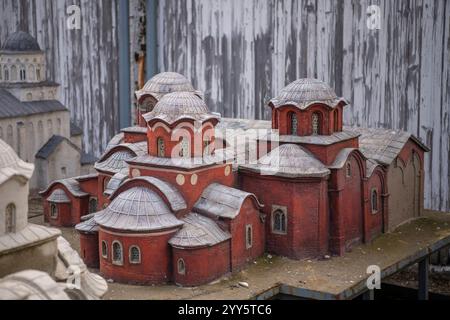 Modello in scala (maquette) degli edifici della città vecchia e dei luoghi di interesse con molti dettagli. Ricostruzione di antiche architetture, chiese e monasteri. Foto Stock