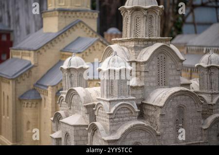 Modello in scala (maquette) degli edifici della città vecchia e dei luoghi di interesse con molti dettagli. Ricostruzione di antiche architetture, chiese e monasteri. Foto Stock