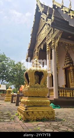Templi buddisti tailandesi Foto Stock