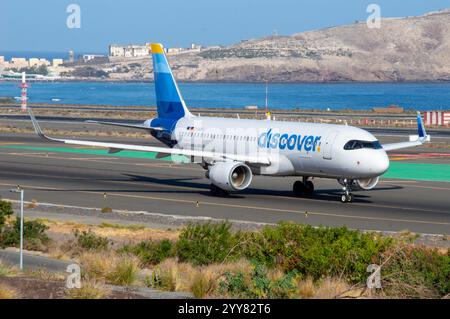 Aeroporto di Gran Canaria. Scopri la compagnia aerea Airbus A320 che sta prendendo in giro durante il decollo. Foto Stock