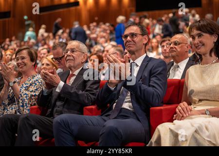 Österreich, Vorarlberg: Bregenzer Festspiele 2024 Eröffnung 17. Juli 2024 Bundespräsident Van der Bellen & Landeshauptmann Markus Wallner Copyright: XLukaxKolanovicx Foto Stock