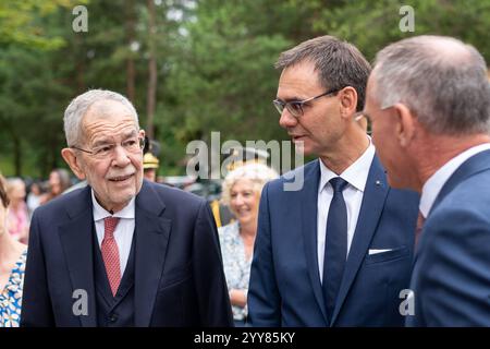 Österreich, Vorarlberg: Bregenzer Festspiele 2024 Eröffnung 17. Juli 2024 Bundespräsident Van der Bellen & Landeshauptmann Markus Wallner Copyright: XLukaxKolanovicx Foto Stock