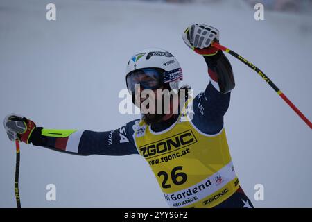 Jared Goldberg del Team United States 2° posto gareggia durante la Coppa del mondo di sci alpino Audi FIS, MenÕs Super Giant Race sul Saslong Slope il 20 dicembre 2024, Val Gardena, Bolzano, Italia. Crediti: Roberto Tommasini/Alamy Live News Foto Stock