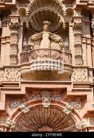 Lima, Perù, 26 aprile 2009: Capolavoro coloniale: L'arte della facciata di Nuestra Señora de la Merced Foto Stock