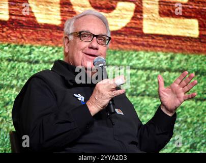 KIEV, UCRAINA - 19 DICEMBRE 2024 - il filantropo americano Howard Graham Buffett parla alla Victory Harvest Conference presso il Parkovy Convention and Exhibition Center, Kiev, capitale dell'Ucraina. Foto Stock