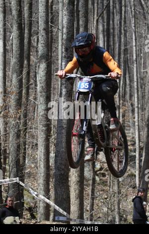 Tennessee National Windrock Downhill 2024 a Oliver Springs, Tennessee, USA sponsorizzato da RedBull Foto Stock