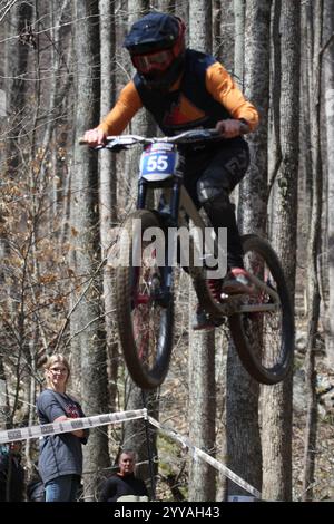 Tennessee National Windrock Downhill 2024 a Oliver Springs, Tennessee, USA sponsorizzato da RedBull Foto Stock