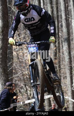 Tennessee National Windrock Downhill 2024 a Oliver Springs, Tennessee, USA sponsorizzato da RedBull Foto Stock