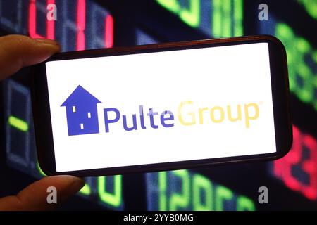 Polonia. 17 dicembre 2024. In questa immagine, il logo aziendale PulteGroup viene visualizzato sullo schermo di uno smartphone. (Credit Image: © Piotr Swat/SOPA Images via ZUMA Press Wire) SOLO PER USO EDITORIALE! Non per USO commerciale! Foto Stock