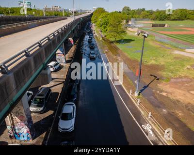 23 aprile 2023. Una fotografia aerea delle inondazioni al FDR Park causate dal Poor Flood Plain Managent e dalla bonifica dei prati. Foto di Chris Baker Evens. Foto Stock