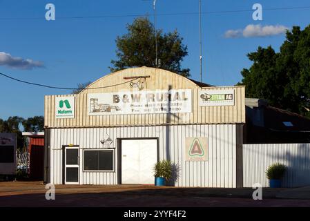 Rural Supplies alloggiato in una capanna Nissen a Collarenebri, nuovo Galles del Sud occidentale, Australia Foto Stock