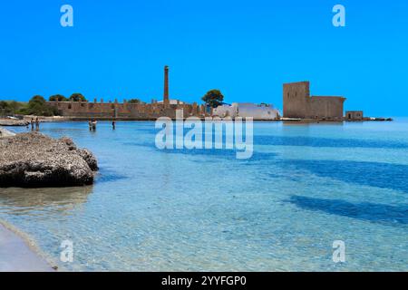 NOTO, ITALIA, 22 GIUGNO 2023 - la pesca del tonno abbandonata della riserva naturale orientata alle oasi faunistiche di Vendicari nei pressi di noto, provincia di Siracusa, si Foto Stock