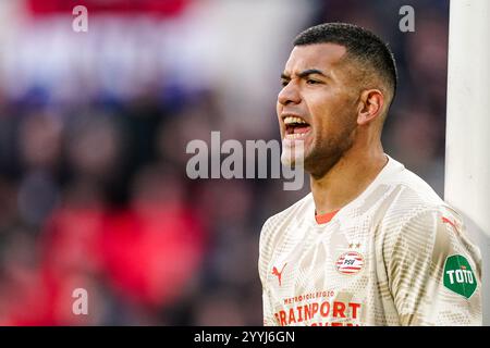 Eindhoven, Paesi Bassi. 22 dicembre 2024. EINDHOVEN, PAESI BASSI - 22 DICEMBRE: Walter Benitez del PSV urla durante l'incontro olandese Eredivisie tra PSV e Feyenoord al Philips Stadion il 22 dicembre 2024 a Eindhoven, Paesi Bassi. (Foto di Joris Verwijst/Orange Pictures) credito: Orange Pics BV/Alamy Live News Foto Stock