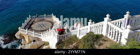 Il punto di vista del castello - balcone del Mediterraneo, città vecchia di Benidorm, Costa Blanca, provincia di Valencia, Spagna, Europa Foto Stock